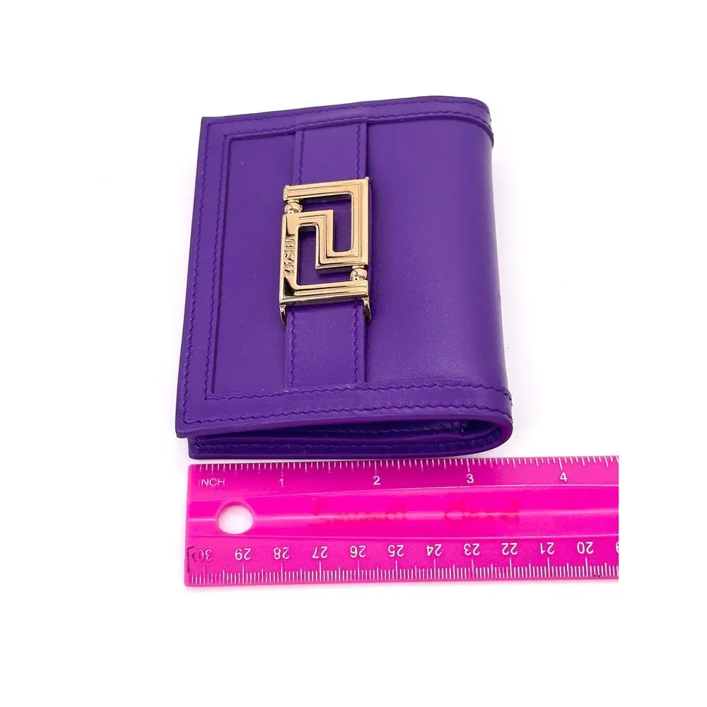 NIB Versace Goddess Greca Logo Purple Leather Bi Fold Wallet $625